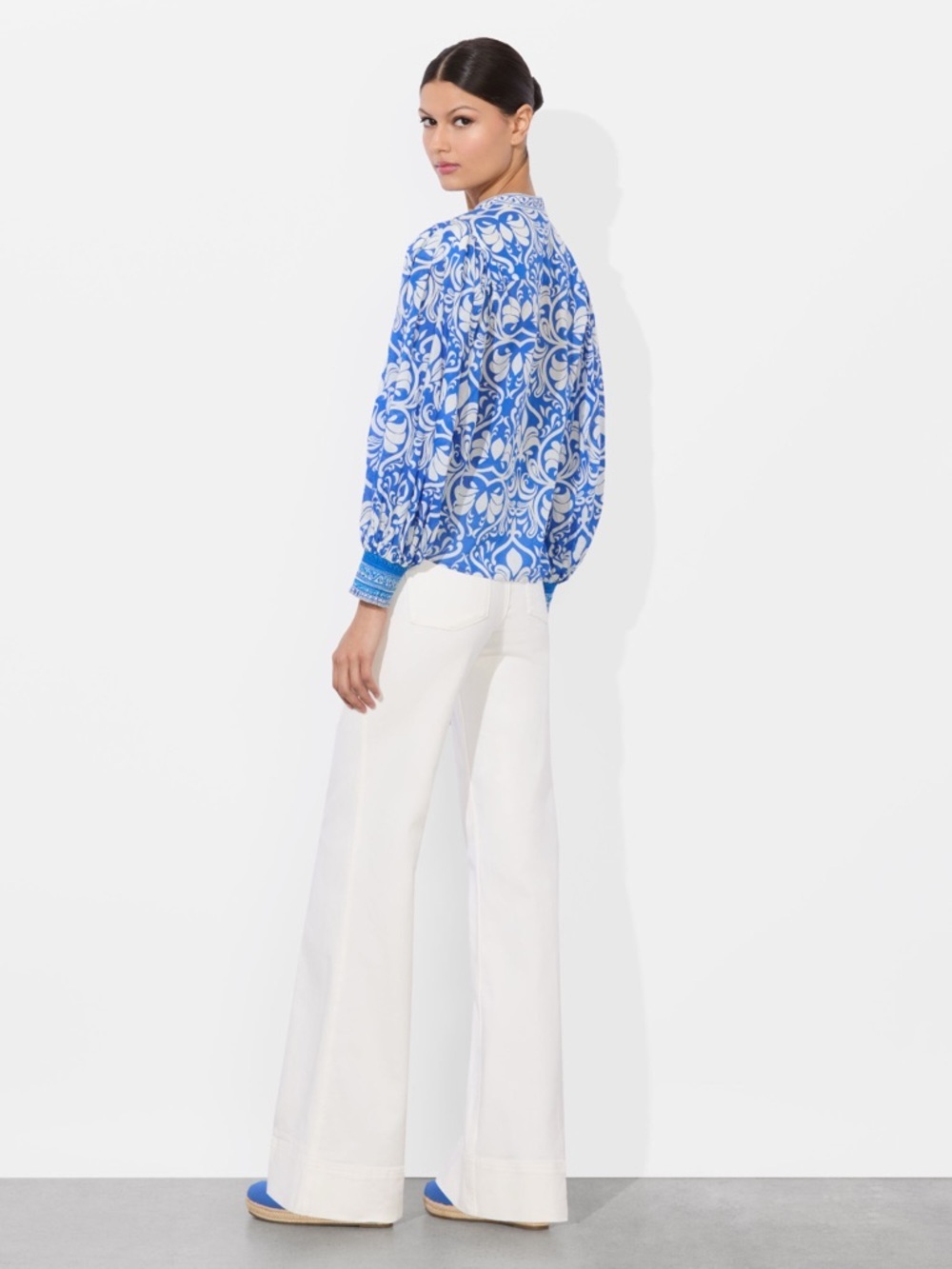 NWT Alice + Olivia April Cotton Puff Button Down Up Top Soirée True Blue White - Picture 3 of 11